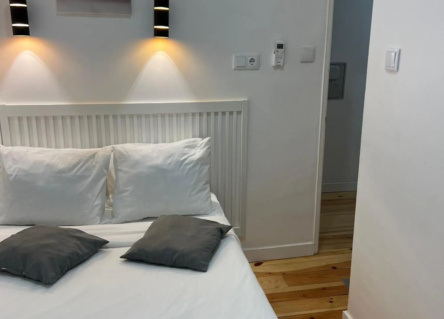 Homestay Suites Antonio Pedro Lisbon