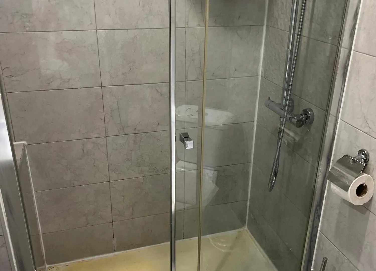 Homestay Suites Antonio Pedro Lisbon