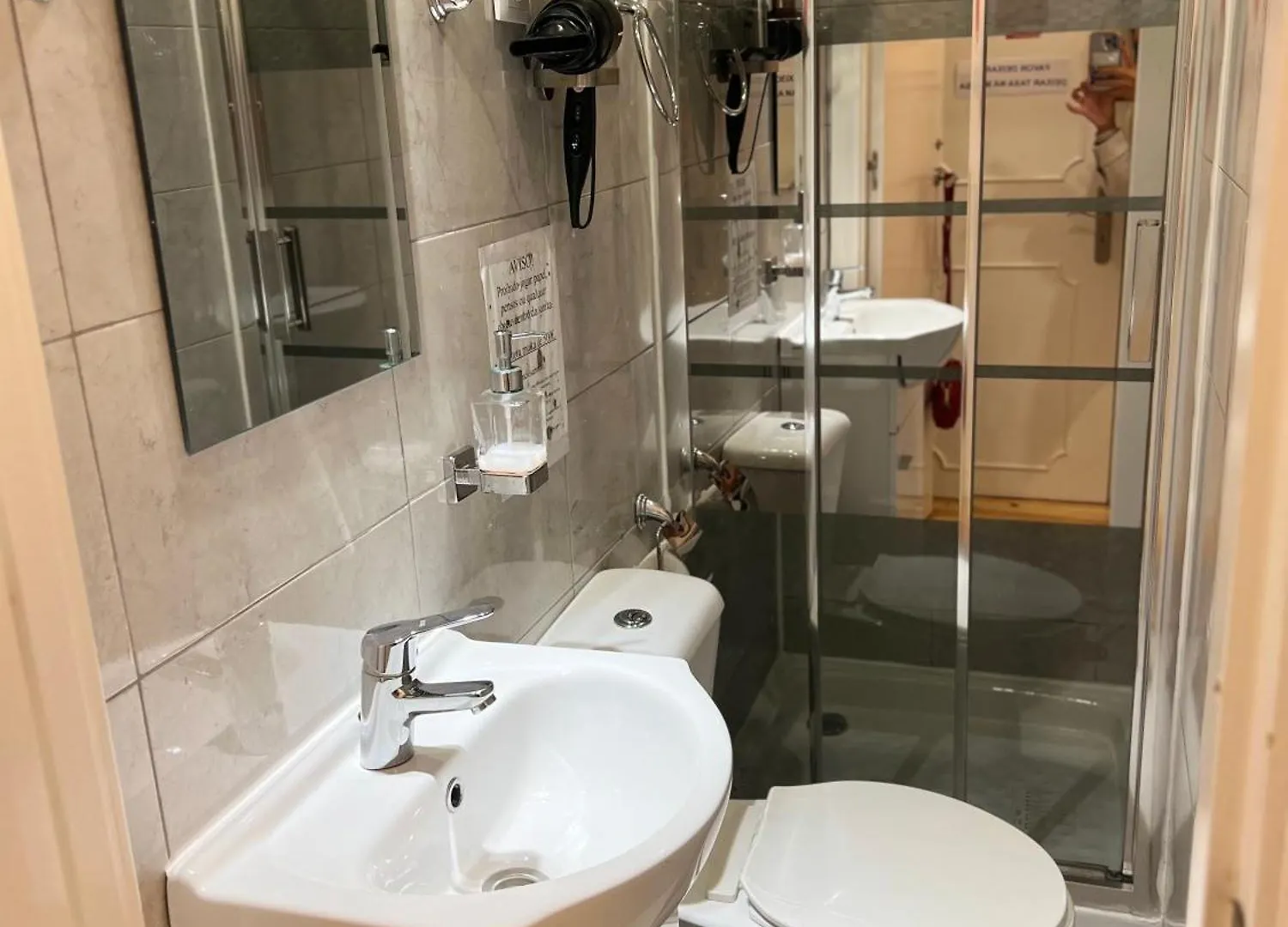 Homestay Suites Antonio Pedro Lisbon
